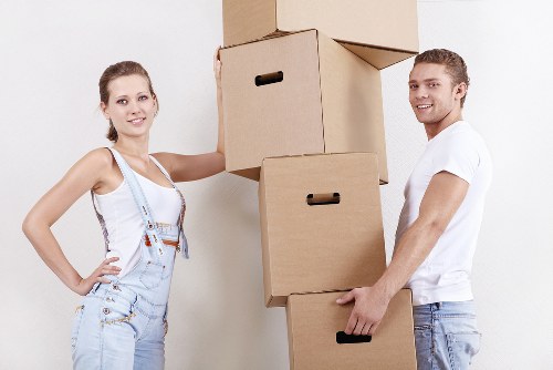 Man and van helping with flat relocation in Sydenhamhill